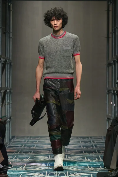 Look 38